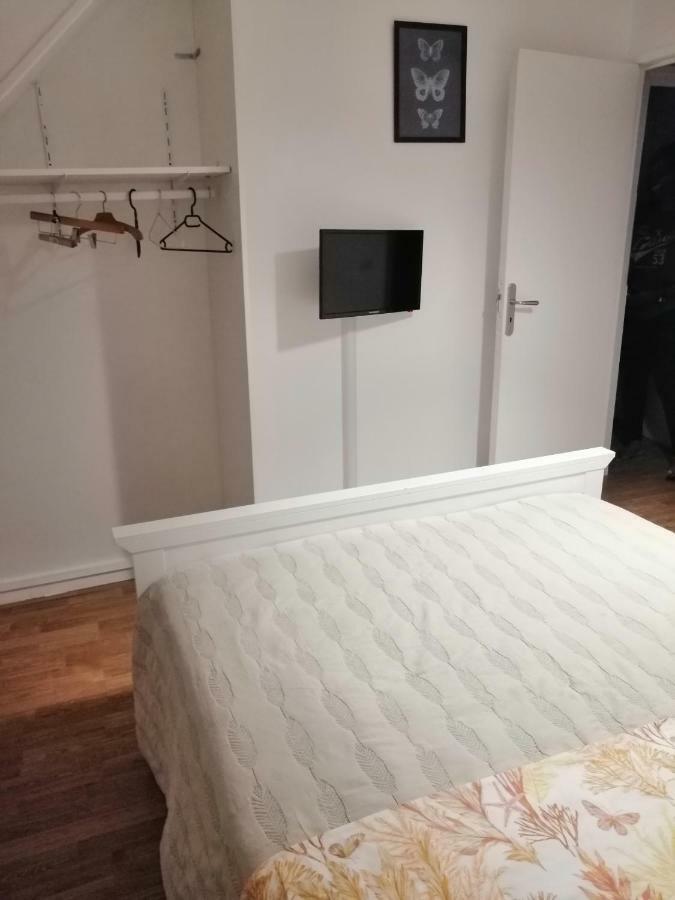Chambres D'Hotes Chez Marilou Aulnay-sous-Bois Exterior photo